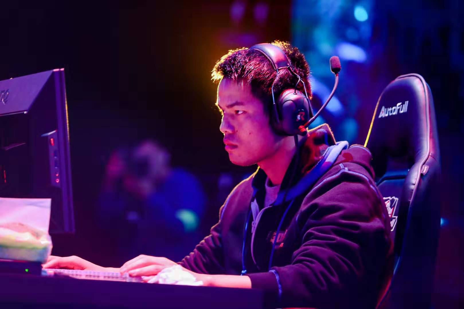 说是一个激 说是一个激