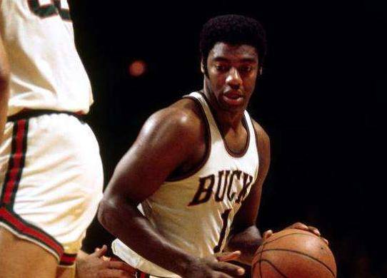 奏创造了亚 奏创造了亚