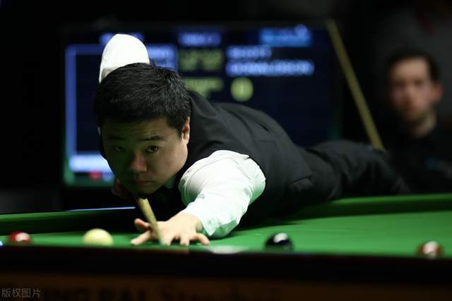 球迷们的热 球迷们的热