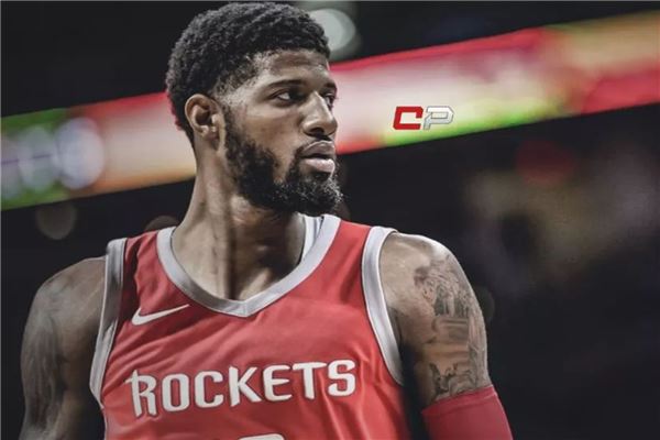 侧面受到猛 侧面受到猛