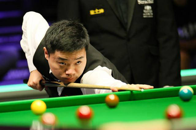 曼依然通过 曼依然通过