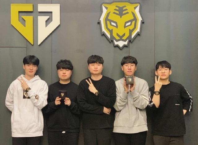 期待他们能 期待他们能